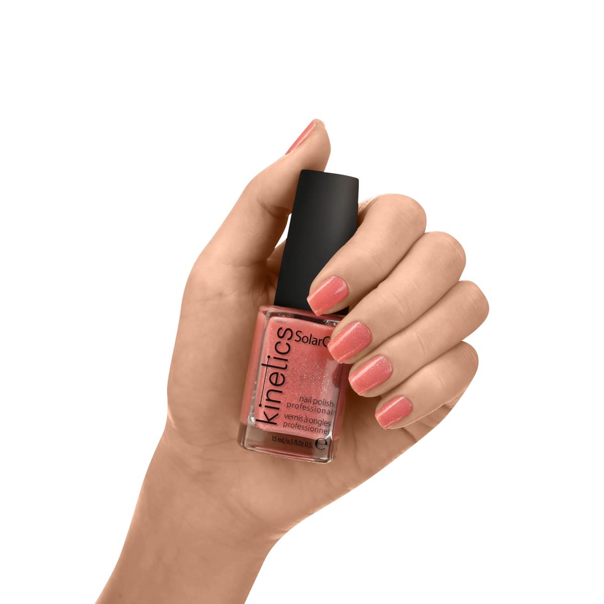 KINETICS Lak na nehty s gelovým efektem – SolarGel – Sparkling Cutie #084 – 15 ml KINETICS Lak na nehty s gelovým efektem – SolarGel – Sparkling Cutie #084 – 15 ml