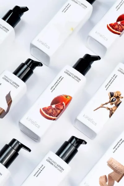 KRÉMY NA RUCE A TĚLO KINETICS