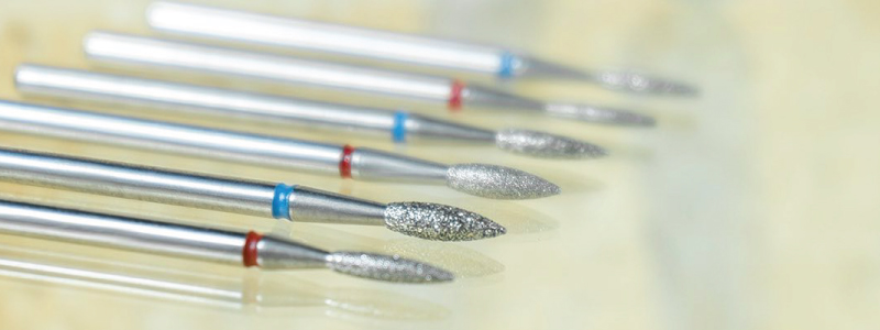 Frézy pro manikúru a pedikúru: kompletní průvodce typy, tvary a abrazivitou